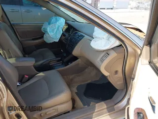 2002 Honda Accord EX z VIN 1HGCG16572A033397, wystawiony jako IAAI lot #42055022 z przebiegiem 225 073 mil mil oraz . Historia ofert i sprzedaży dostępna na DreamBid. Obrazek 5.