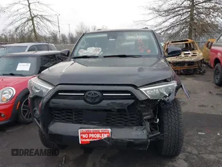 2021 Toyota 4Runner SR5 with VIN JTEMU5JR6M5855676, listed as a IAAI auction lot 41313015 with 101,078 mi miles and . Bid and sale history available at DreamBid. Image 12.