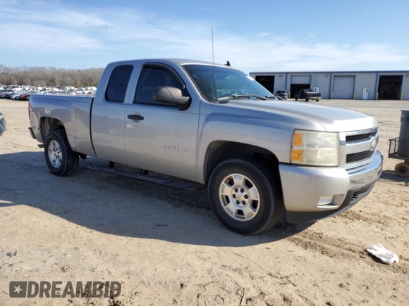 2007 Chevrolet Silverado 1500 LT w/1LT with VIN 2GCEC19J371607233, listed as a Copart auction lot 43325445 with 211,783 mi miles and Salvage Title. Bid and sale history available at carsss.com. Image 4.