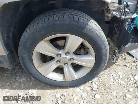 2013 Jeep Compass Sport with VIN 1C4NJDBBXDD177680, listed as a IAAI auction lot 41893859 with 175,227 mi miles. Bid and sale history available at carsss.com. Image 6.