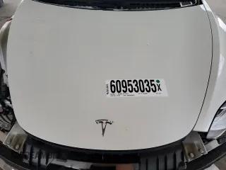 2023 Tesla Model 3 z VIN 5YJ3E1EA8PF471458, wystawiony jako Copart lot #60953035 z przebiegiem 26 773 mil mil oraz Szkoda całkowita • Salvage title. Historia ofert i sprzedaży dostępna na DreamBid. Obrazek 11.