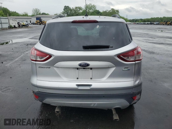 2016 Ford Escape SE z VIN 1FMCU9G93GUC68226, wystawiony jako Copart lot #56764355 z przebiegiem Nie podano mil oraz Szkoda całkowita • Salvage title. Historia ofert i sprzedaży dostępna na DreamBid. Obrazek 6.