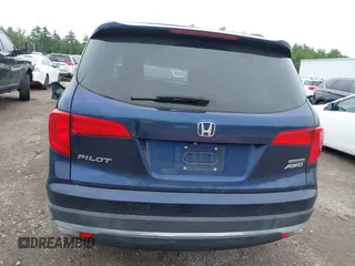 2017 Honda Pilot Touring with VIN 5FNYF6H99HB093136, listed as a IAAI auction lot 42507326 with 125,579 mi miles and . Bid and sale history available at DreamBid. Image 16.