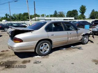 1998 Pontiac Bonneville SE z VIN 1G2HX52K0W4238012, wystawiony jako Copart lot #70997824 z przebiegiem 146 825 mil mil oraz Szkody całkowita. Historia ofert i sprzedaży dostępna na DreamBid. Obrazek 3.