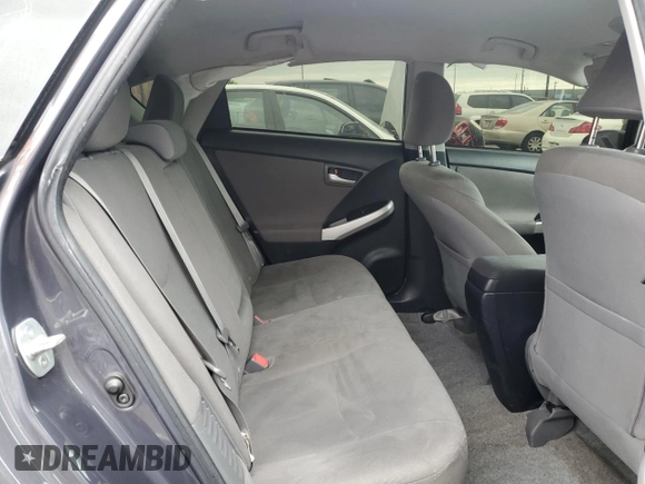 2013 Toyota Prius One z VIN JTDKN3DU1D5688821, wystawiony jako Copart lot #53647715 z przebiegiem 200 559 mil mil oraz Szkoda całkowita • Salvage title. Historia ofert i sprzedaży dostępna na DreamBid. Obrazek 10.