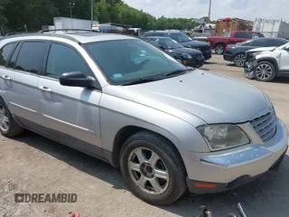2005 Chrysler Pacifica Touring z VIN 2C8GF68495R276213, wystawiony jako IAAI lot #42434738 z przebiegiem 142 020 mil mil oraz . Historia ofert i sprzedaży dostępna na DreamBid. Obrazek 1.