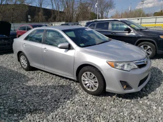 2014 Toyota Camry L with VIN 4T4BF1FK1ER435861, listed as a Copart auction lot 54007535 with 74,369 mi miles and Clean Title. Bid and sale history available at DreamBid. Image 4.