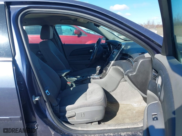 2014 Chevrolet Malibu LS with VIN 1G11B5SL6EF139484, listed as a IAAI auction lot 41897537 with 73,677 mi miles. Bid and sale history available at carsss.com. Image 5.