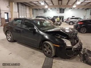 2007 Ford Fusion SE with VIN 3FAHP07Z17R219813, listed as a IAAI auction lot 41344435 with 321,254 mi miles. Bid and sale history available at carsss.com. Image 1.