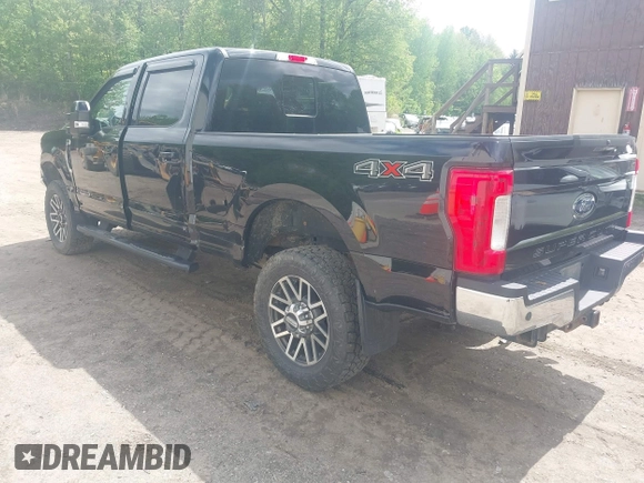 2018 Ford F-350 Platinum z VIN 1FT7W3BT0JEB33268, wystawiony jako IAAI lot #41994493 z przebiegiem 102 189 mil mil oraz . Historia ofert i sprzedaży dostępna na DreamBid. Obrazek 3.