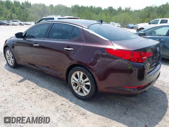 2011 Kia Optima EX z VIN KNAGN4A77B5054305, wystawiony jako IAAI lot #42387864 z przebiegiem 147 229 mil mil oraz . Historia ofert i sprzedaży dostępna na DreamBid. Obrazek 3.