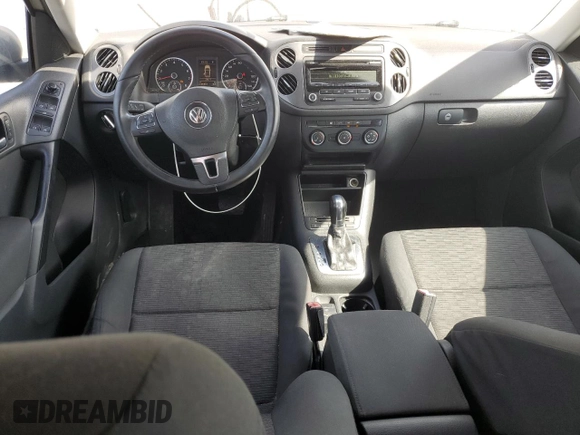2013 Volkswagen Tiguan SE with VIN WVGAV3AXXDW618413, listed as a Copart auction lot 53953905 with 141,853 mi miles and Clean title. Bid and sale history available at DreamBid. Image 8.