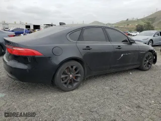 2017 Jaguar XF 20d Premium with VIN SAJBD4BN1HCY32312, listed as a Copart auction lot 53319825 with 101,569 mi miles and Clean Title. Bid and sale history available at carsss.com. Image 3.