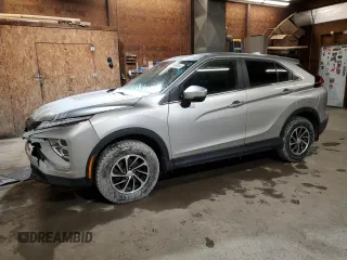 2023 Mitsubishi Eclipse Cross ES z VIN JA4ATUAA6PZ002507, wystawiony jako Copart lot #84588034 z przebiegiem 55 441 mil mil oraz Szkoda całkowita • Salvage title. Historia ofert i sprzedaży dostępna na DreamBid. Obrazek 1.