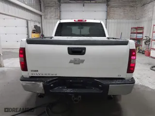 2009 Chevrolet Silverado 1500 LT with VIN 1GCEK290X9Z273261, listed as a IAAI auction lot 41904308 with 128,274 mi miles. Bid and sale history available at carsss.com. Image 16.
