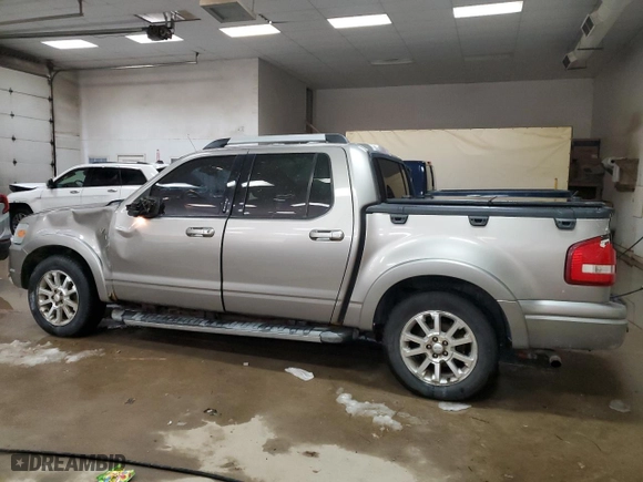 2008 Ford Explorer Sport Trac Limited with VIN 1FMEU53818UA52424, listed as a Copart auction lot 38637334 with 177,425 mi miles and Clean Title. Bid and sale history available at carsss.com. Image 2.