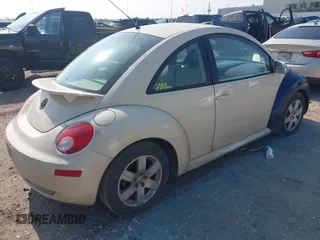 2007 Volkswagen Beetle with VIN 3VWRW31C07M515956, listed as a IAAI auction lot 42302912 with 173,304 mi miles and . Bid and sale history available at DreamBid. Image 4.