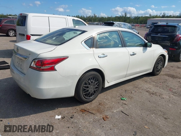 2015 Nissan Altima S with VIN 1N4AL3APXFC265370, listed as a IAAI auction lot 41523438 with 114,372 mi miles and . Bid and sale history available at DreamBid. Image 4.