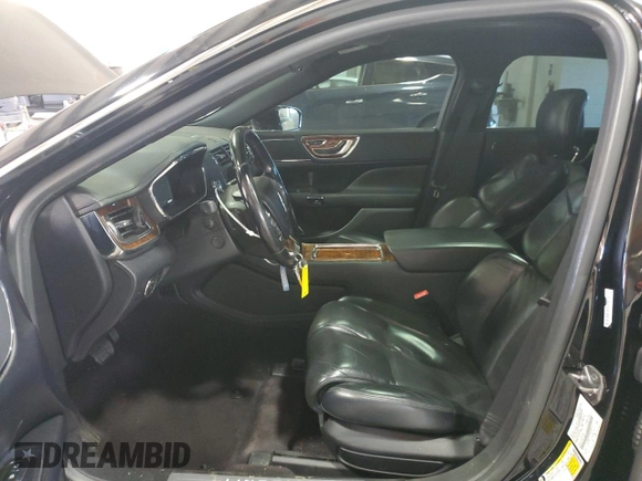 2017 Lincoln Continental Select with VIN 1LN6L9TK4H5624414, listed as a Copart auction lot 46860065 with 136,749 mi miles and Salvage Title. Bid and sale history available at carsss.com. Image 7.