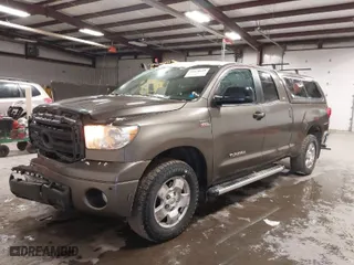 2013 Toyota Tundra 4WD Truck with VIN 5TFUY5F11DX276529, listed as a IAAI auction lot 41478638 with 131,197 mi miles. Bid and sale history available at carsss.com. Image 2.