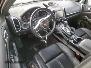 2016 Porsche Cayenne с VIN WP1AA2A24GLA03925, выставлен на аукционе Copart как лот 64500895 с пробегом 93 527 миль миль и Списание • Salvage title. История ставок и продаж доступна на DreamBid. Изображение 8.