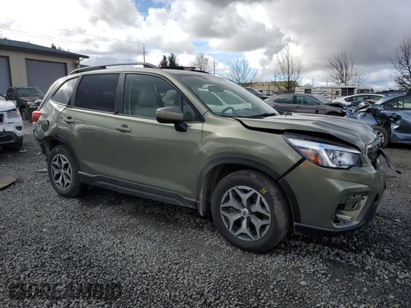 2019 Subaru Forester Premium with VIN JF2SKAEC3KH589384, listed as a Copart auction lot 44437115 with 40,697 mi miles and Salvage Title. Bid and sale history available at carsss.com. Image 4.