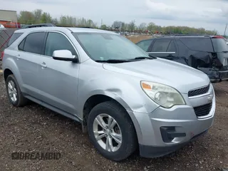 2015 Chevrolet Equinox LT with VIN 2GNALBEK3F6215221, listed as a IAAI auction lot 42177610 with 118,199 mi miles. Bid and sale history available at carsss.com. Image 1.