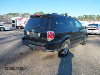 2008 Honda Pilot EX-L with VIN 5FNYF18578B010433, listed as a IAAI auction lot 41562569 with 245,451 mi miles. Bid and sale history available at carsss.com. Image 4.