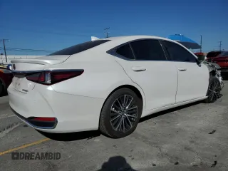 2024 Lexus ES 300h with VIN 58ADA1C1XRU054067, listed as a Copart auction lot 56559045 with 9,707 mi miles and Salvage title. Bid and sale history available at DreamBid. Image 3.