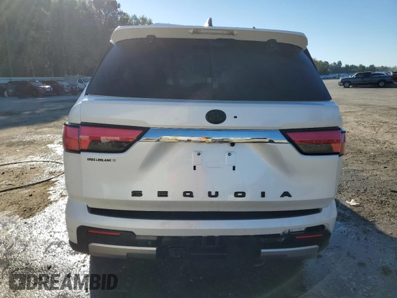 2024 Toyota Sequoia SR5 with VIN 7SVAAAAA5RX003159, listed as a Copart auction lot 80893094 with 17,581 mi miles and Salvage Title. Bid and sale history available at carsss.com. Image 6.