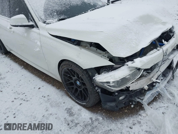 2017 BMW 3 Series 340i xDrive with VIN WBA8B7C56HK704066, listed as a IAAI auction lot 41099518 with 55,539 mi miles. Bid and sale history available at carsss.com. Image 17.
