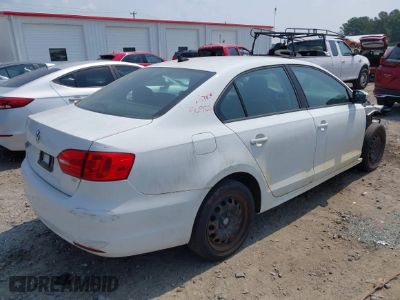 2014 Volkswagen Jetta SE с VIN 3VWD17AJ9EM297415, выставлен на аукционе IAAI как лот 42594534 с пробегом 170 581 миль миль и . История ставок и продаж доступна на DreamBid. Изображение 4.