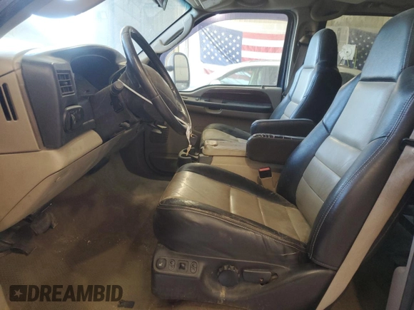 2005 Ford Excursion Eddie Bauer z VIN 1FMSU45P05ED40748, wystawiony jako Copart lot #55060805 z przebiegiem 286 908 mil mil oraz Szkoda całkowita • Salvage title. Historia ofert i sprzedaży dostępna na DreamBid. Obrazek 7.