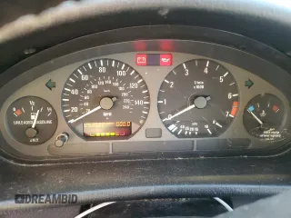 1998 BMW 3 Series z VIN WBABK8330WEY89818, wystawiony jako Copart lot #41557015 z przebiegiem 253 522 mil mil oraz Nie do naprawy • Non repairable. Historia ofert i sprzedaży dostępna na DreamBid. Obrazek 9.