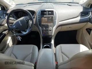 2019 Lincoln MKC Reserve with VIN 5LMCJ3D97KUL38925, listed as a Copart auction lot 62095365 with 62,995 mi miles and Salvage title. Bid and sale history available at DreamBid. Image 8.