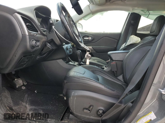 2021 Jeep Cherokee Latitude Lux with VIN 1C4PJLMX8MD144043, listed as a Copart auction lot 45337245 with 27,582 mi miles and Salvage Title. Bid and sale history available at carsss.com. Image 7.