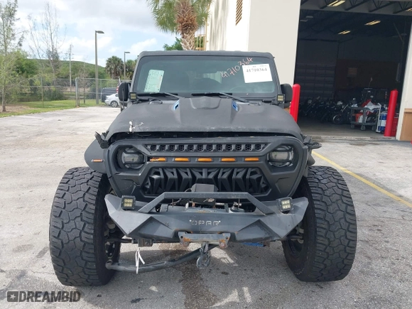2018 Jeep Wrangler Unlimited Sport S with VIN 1C4HJXDG2JW228483, listed as a IAAI auction lot 41710364 with 56,970 mi miles. Bid and sale history available at carsss.com. Image 6.