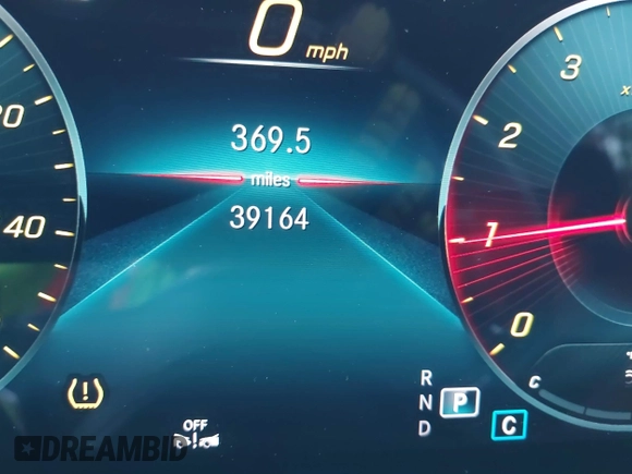 2021 Mercedes-Benz A 220 z VIN W1K3G4FBXMJ273221, wystawiony jako IAAI lot #41829672 z przebiegiem 39 164 mil mil oraz . Historia ofert i sprzedaży dostępna na DreamBid. Obrazek 7.