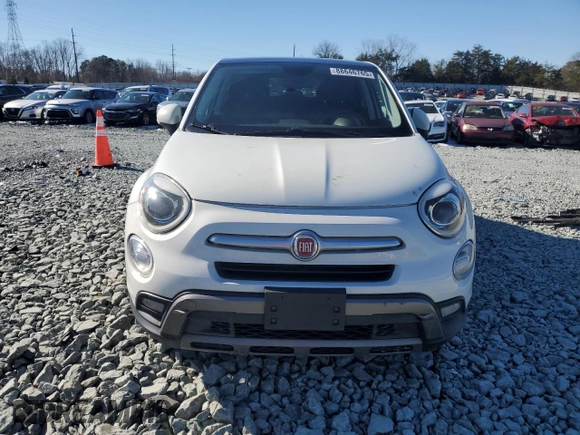 2016 FIAT 500X Trekking Plus z VIN ZFBCFYET9GP473798, wystawiony jako Copart lot #88646765 z przebiegiem 137 600 mil mil oraz Szkoda całkowita • Salvage title. Historia ofert i sprzedaży dostępna na DreamBid. Obrazek 5.