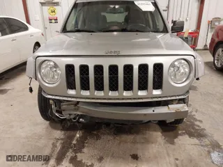 2017 Jeep Patriot High Altitude with VIN 1C4NJRFB5HD129677, listed as a IAAI auction lot 41293485 with 165,768 mi miles. Bid and sale history available at carsss.com. Image 6.