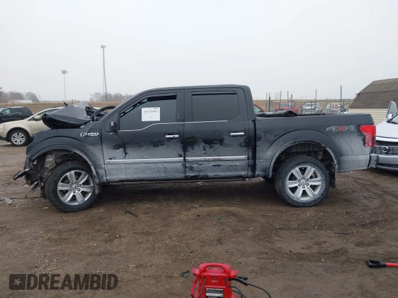 2018 Ford F-150 XL z VIN 1FTEW1EG3JFA69988, wystawiony jako IAAI lot #41429502 z przebiegiem Nie podano mil oraz . Historia ofert i sprzedaży dostępna na DreamBid. Obrazek 15.