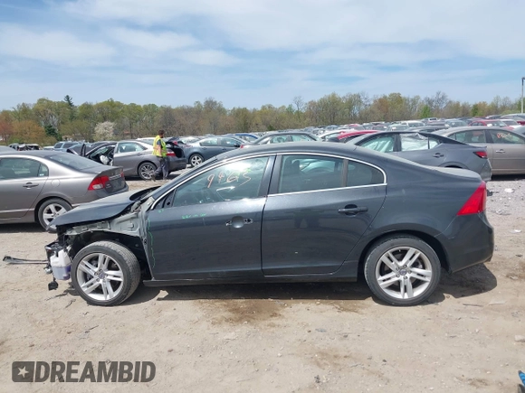 2015 Volvo S60 T5 Premier with VIN YV1612TB5F1310965, listed as a IAAI auction lot 42069463 with 107,178 mi miles. Bid and sale history available at carsss.com. Image 15.