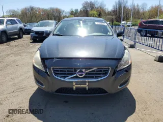2013 Volvo S60 T5 with VIN YV1612FH4D2187425, listed as a Copart auction lot 54488905 with 123,777 mi miles and Salvage Title. Bid and sale history available at carsss.com. Image 5.