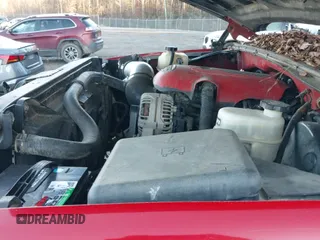 2005 Chevrolet Silverado 1500 Z71 с VIN 2GCEK13T351271755, выставлен на аукционе IAAI как лот 41226416 с пробегом 235 071 миль миль и . История ставок и продаж доступна на DreamBid. Изображение 19.