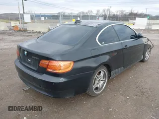 2008 BMW 3 Series 328xi z VIN WBAWC33568PD08951, wystawiony jako IAAI lot #41572838 z przebiegiem Nie podano mil oraz . Historia ofert i sprzedaży dostępna na DreamBid. Obrazek 4.