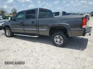 2001 Chevrolet Silverado 1500HD LS z VIN 1GCGC13U01F183621, wystawiony jako Copart lot #64191004 z przebiegiem 378 320 mil mil oraz Szkoda całkowita • Salvage title. Historia ofert i sprzedaży dostępna na DreamBid. Obrazek 2.