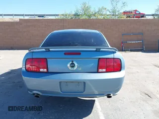 2006 Ford Mustang GT Deluxe with VIN 1ZVHT82H865256343, listed as a IAAI auction lot 42550238 with 153,700 mi miles and . Bid and sale history available at DreamBid. Image 17.