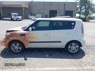 2010 Kia Soul + with VIN KNDJT2A28A7078333, listed as a IAAI auction lot 42097259 with 165,243 mi miles. Bid and sale history available at carsss.com. Image 14.