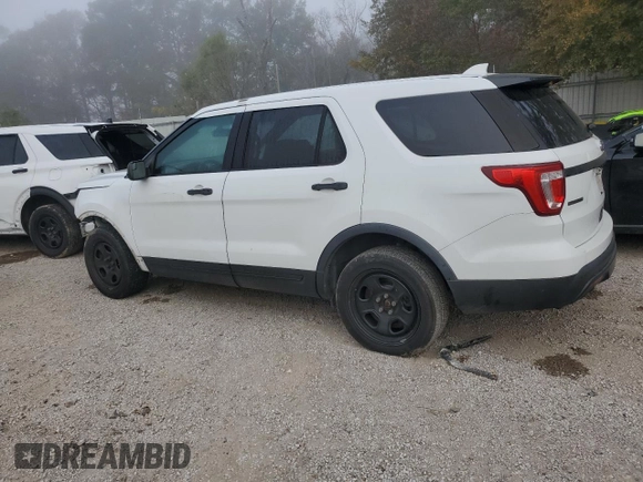 2016 Ford Utility Police Interceptor with VIN 1FM5K8AR1GGA62743, listed as a Copart auction lot 85338674 with 0 mi miles and Clean Title. Bid and sale history available at carsss.com. Image 2.