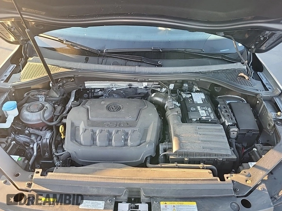 2024 Volkswagen Tiguan SE z VIN 3VV3B7AX0RM107010, wystawiony jako IAAI lot #42845198 z przebiegiem 22 903 mil mil oraz . Historia ofert i sprzedaży dostępna na DreamBid. Obrazek 6.